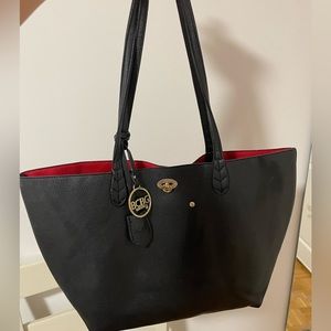 Bcbg paris black puse with red interior